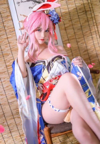 美女搞鸡视频