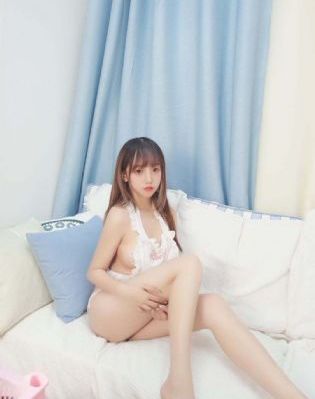 带着智能手机闯荡异世界.2 2023