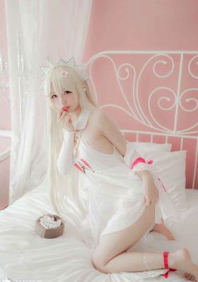 女大学生的红色日记