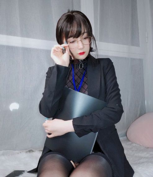美女邻居电影